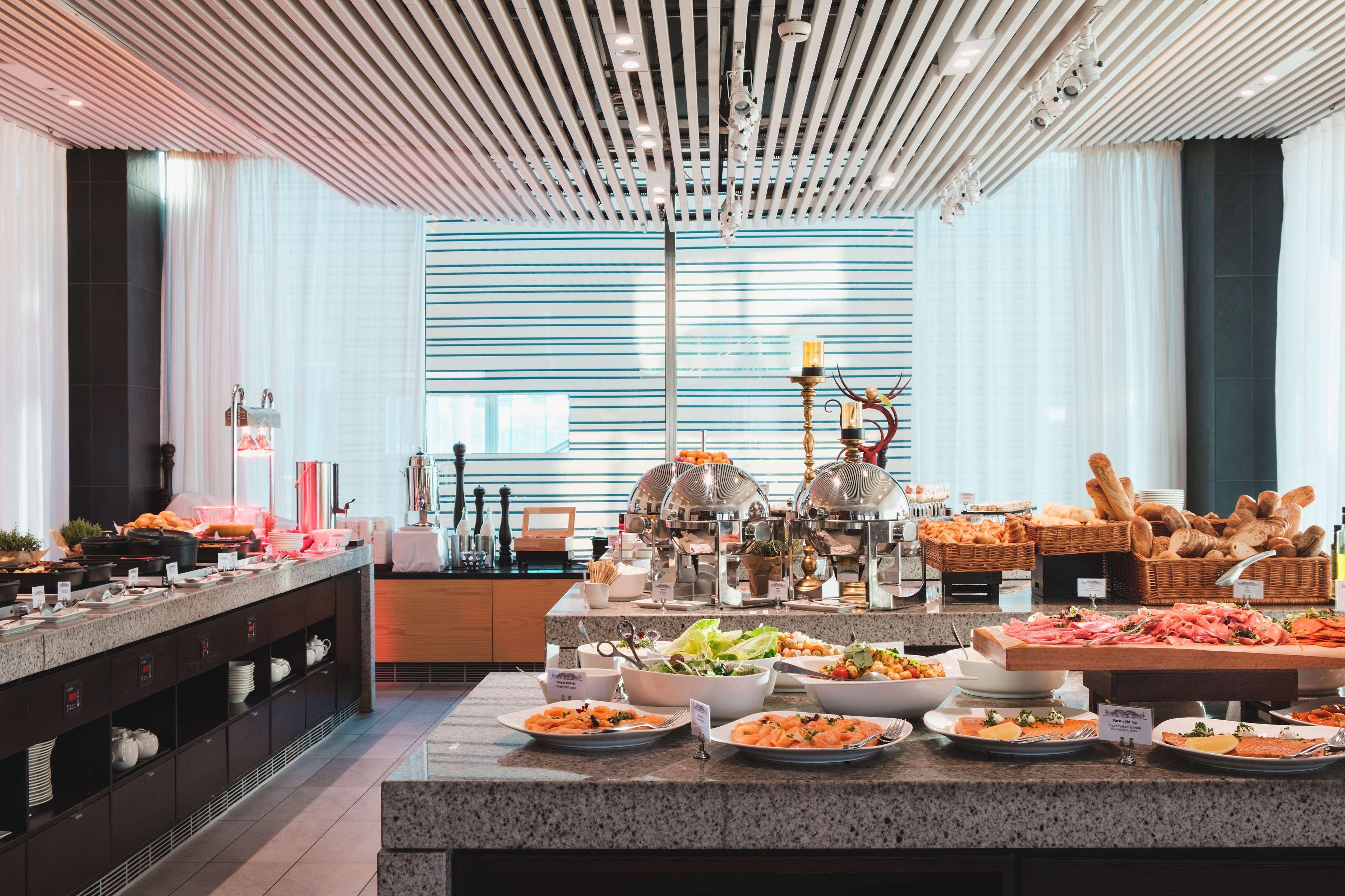 Radisson Blu Waterfront Hotel, Hotel 4*